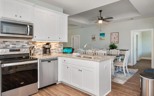 Pawsitively Paradise by Oak Island Accommodations