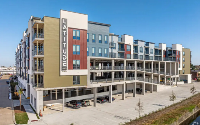 Latitude Apartments