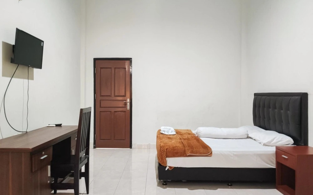 RedDoorz Plus Syariah Near Simpang Rimbo Jambi 2