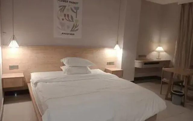 Yufeng Hotel