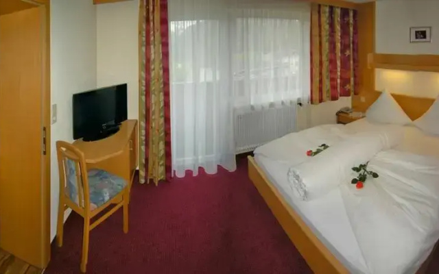 Apart Hotel Ideal