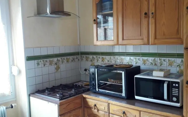 Chambre meublée au cœur de ville - chez l'habitant
