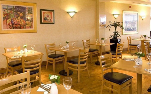 Premier Inn Cardiff North