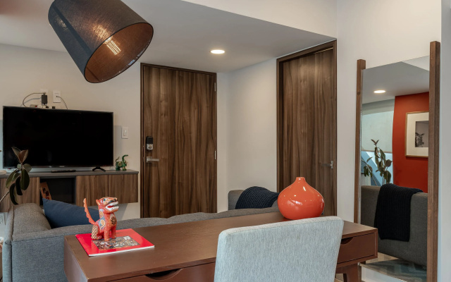 Casai Roma 1 BR Stylish Oasis