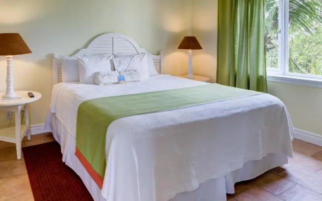 Pineapple Fields Resort