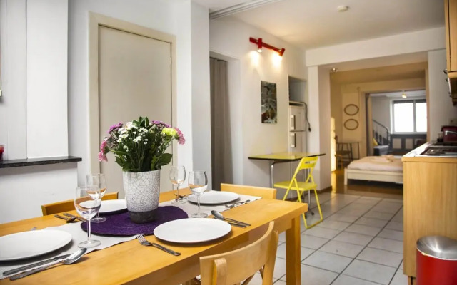 Chatelain Charming Studio Residence - Brussels Ixelles