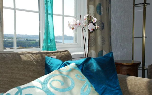 Whipsiderry Hotel