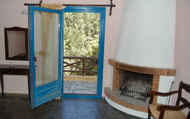 Arolithos Traditional Cretan Village