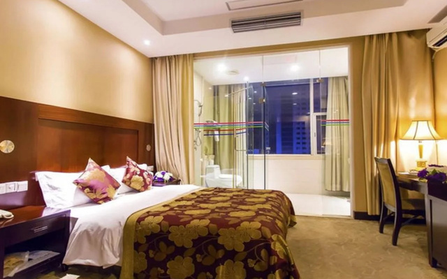 Enjoying International Hotel