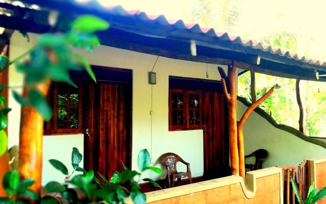 Sisira Natural Lodge in Sigiriya, Sri Lanka from 24$, photos, reviews - zenhotels.com hotel front