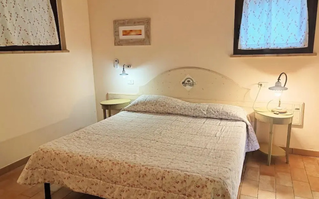 Apartment With Shared Pool