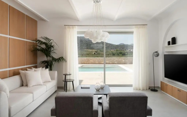 Ayali Villa II, a divine luxury homestay, By ThinkVilla