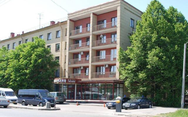 Гостиница Киевская на Курской вид на фасад