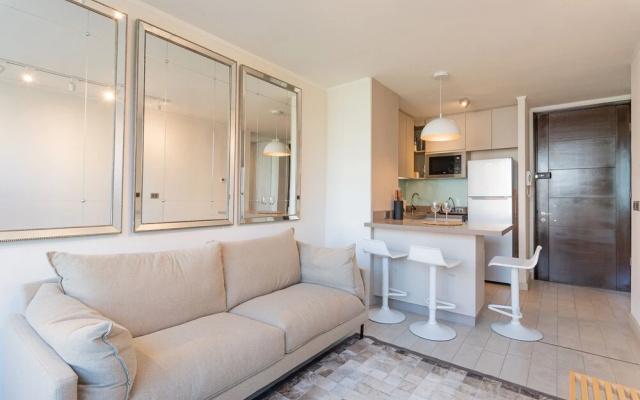Bellet Design - 2BR w/Pool, Gym & Parking