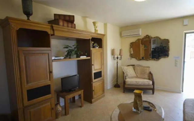 Comfortable Holiday House for 10 Persons, With Swimming Pool