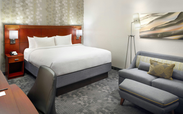 Courtyard by Marriott Greenville Haywood Mall