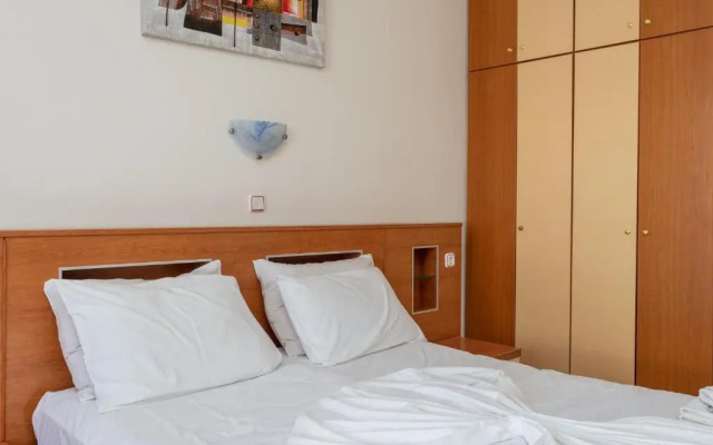 Livadia Beach Studio A