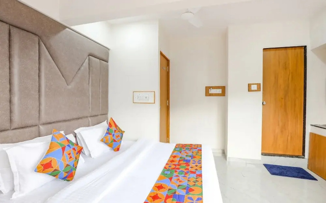 Fabhotel Crystal I