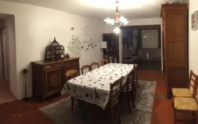 Chez Madame Titus