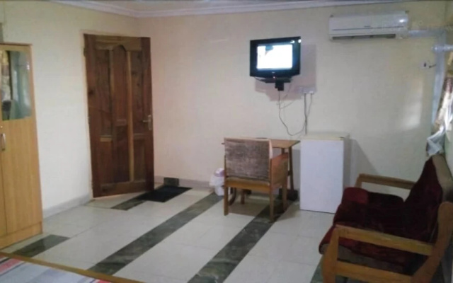 Ashfood Court Hotel