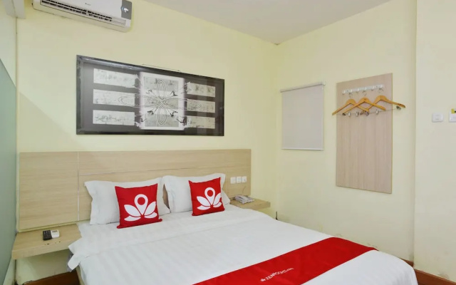 ZEN Rooms Rujia Pecenongan