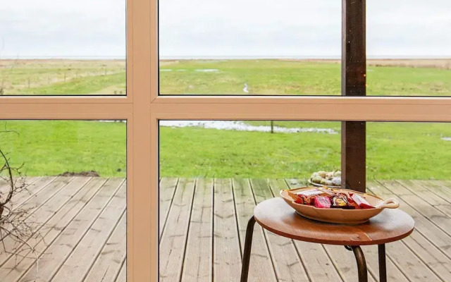 Seaside Serenity in Lyngsay-by Traum