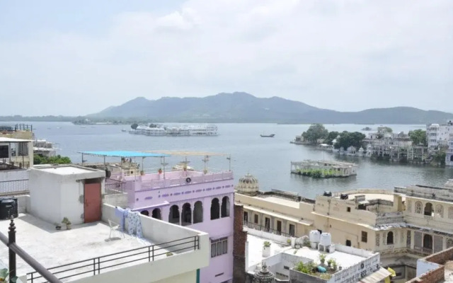 Hotel Gangaur Palace
