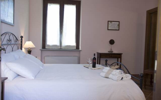 Отель B&B La Gibiana Костиглиоле-д'Асти комната для гостей