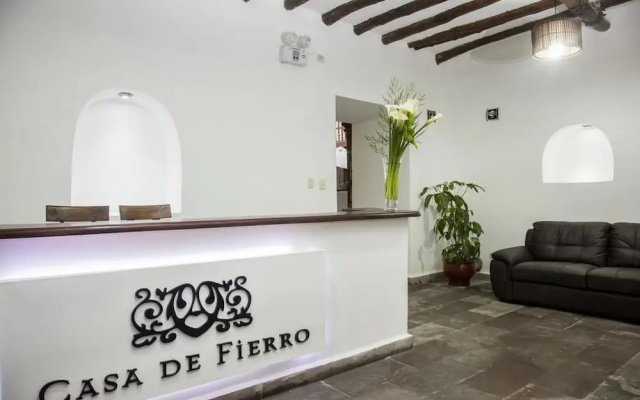 Hospedaje Casa de Fierro - Adults Only