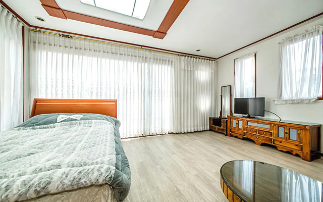 Jeju Dongsan Nara Pension