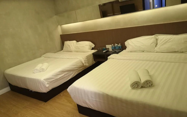 Monaco Boutique Hotel Sadong Jaya