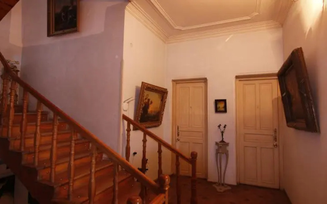 Charm Hotel