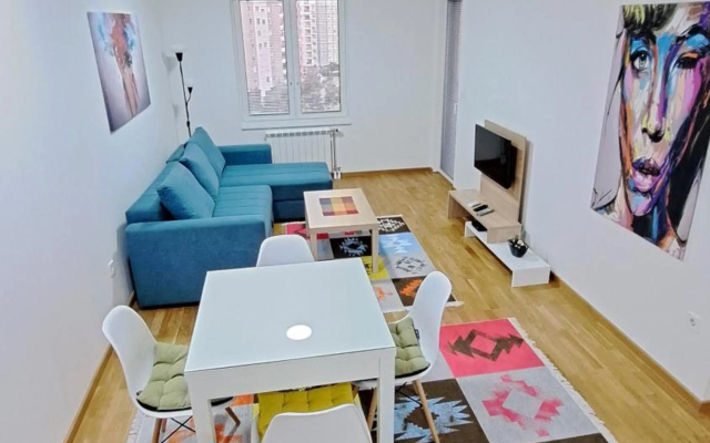 J&J Apartment