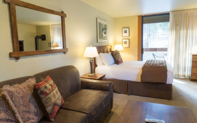 3160 Aspen Grove