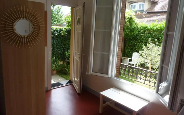 Studio ville très calme