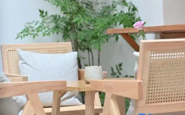Nowhere Homestay