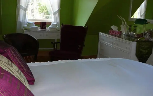 Junes B&B By the Sea