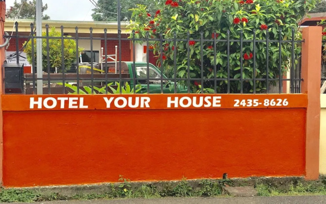Hotel Your House