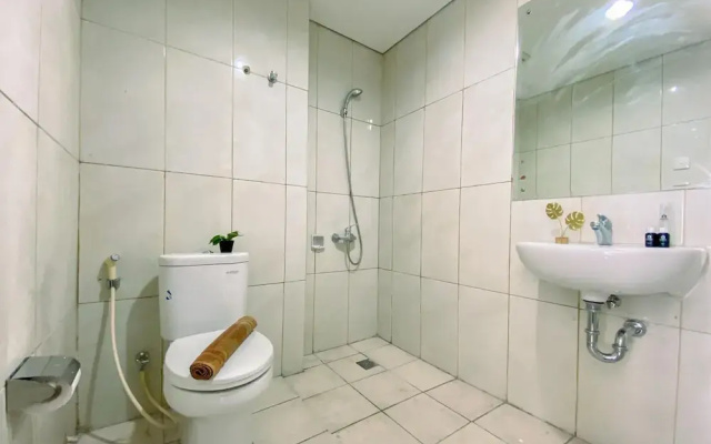 Full Furnished And Homey 3Br Apartment Nifarro Park