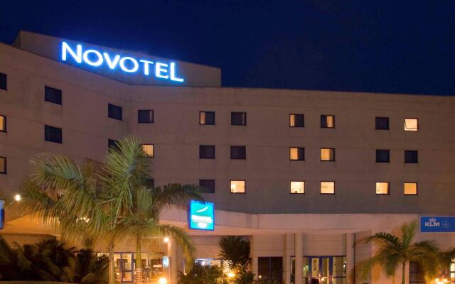 Отель Novotel Port Harcourt вид на фасад