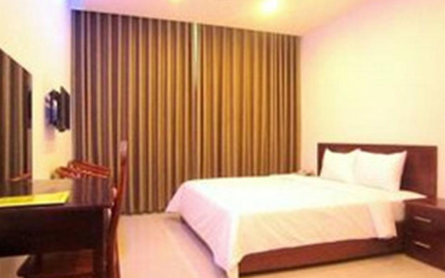 Apogee Hotel