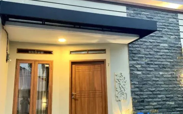 Blezz Villa Nirwana Tasik