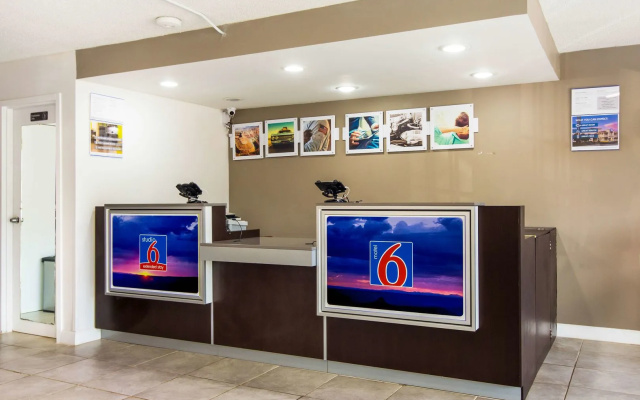 Studio 6 Extended Stay - Lagrange, GA