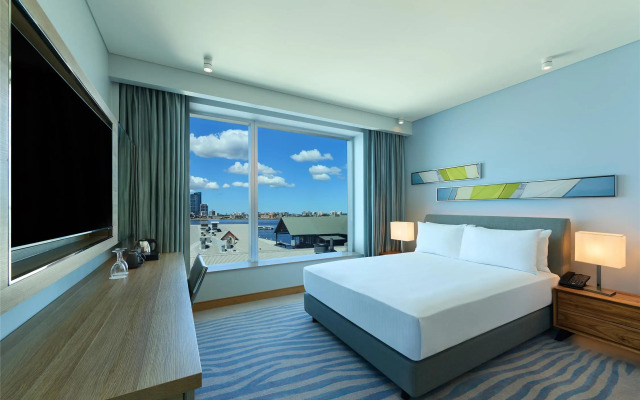 DoubleTree by Hilton Perth Waterfront