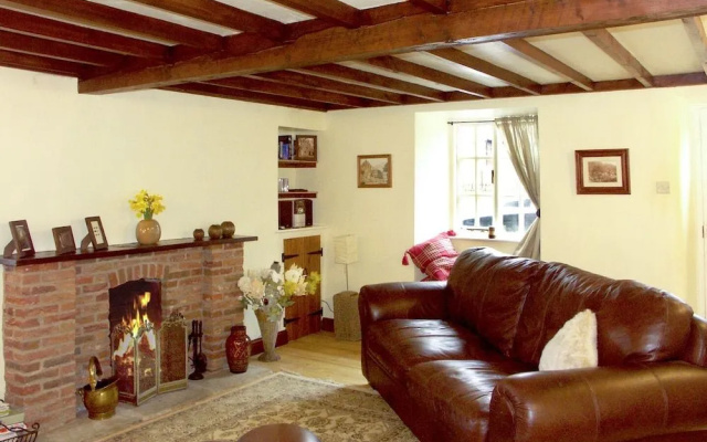 Hollyside Cottage