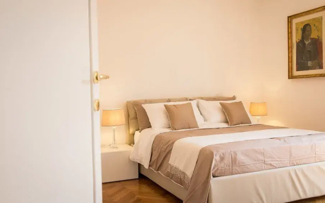 Rental In Rome Colosseum View Luxury Apartment