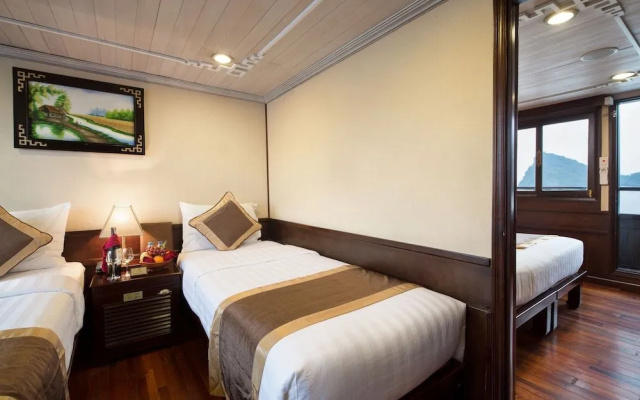 Apricot Premium Cruise