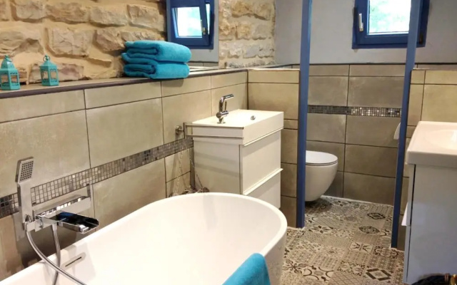 House With 2 Bedrooms in Le Deschaux, With Furnished Garden