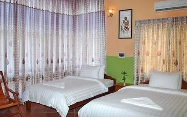 Golden Bayon Guesthouse