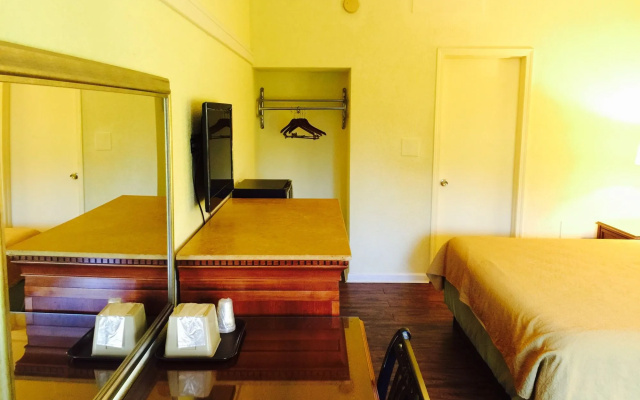 Hotel Morgantown & Conference Center